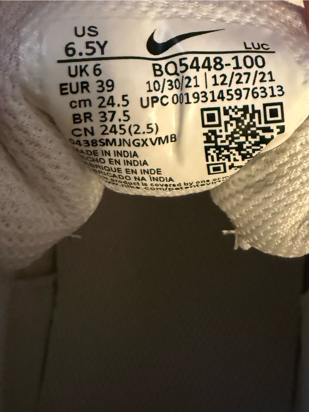 Nike Shoes NEW (no box) - Picture 3 of 3